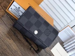 M63234】 LOUIS VUITTON ルイヴィトン モノグラム・チタニウム カードケース コピー コスモス・IDホルダー ヴィトン メンズ  カードケース_ルイヴィトン 小物_ルイヴィトンコピー_ブランドコピー優良店