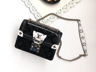 M90516 Louis Vuitton LV Wynwood Chain Bag-Black