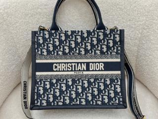 M1325CZBB_M928】 Dior ディオール バッグ コピー 24新作 Book Tote バッグ スモール ディオール オブリーク  エンブロイダリー & カーフスキン トートバッグ_ディオール バッグ_ディオールコピー_ブランドコピー優良店